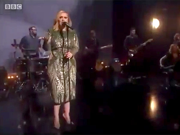 Adele's Green Sequin Dress Has Us Saying 'Helloooo' | American ...