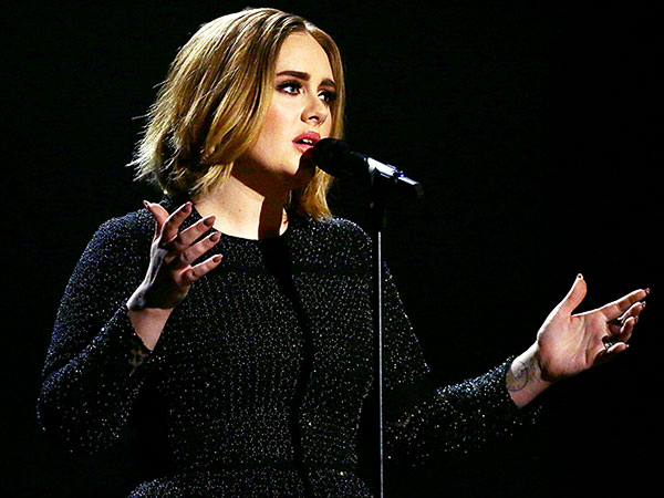 Adele Debuts Short New Haircut on U.K.â€™s X Factor â€“ Style News ...