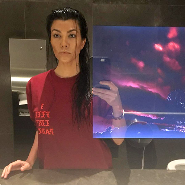 Kourtney Kardashian, Instagram Selfies