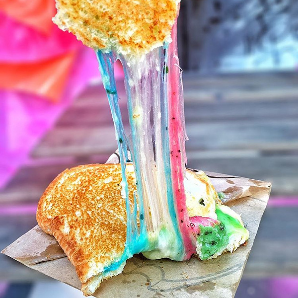 crazy-hybrid-food-photos-raindrop-cake-sushi-burgers-people