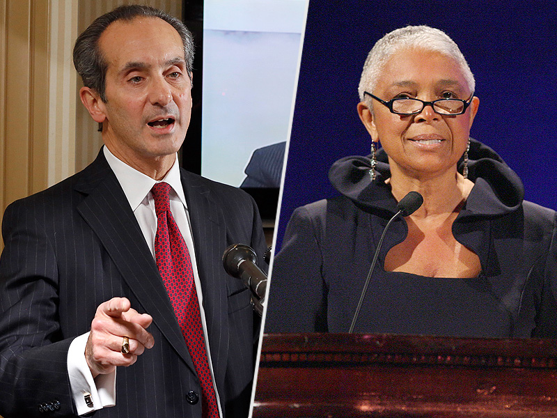 Bill Cosby's Wife Camille Stands by Him, Says Source: They're 'Working Through This Together'| Crime & Courts, Sexual Assault/Rape, True Crime, Bill Cosby