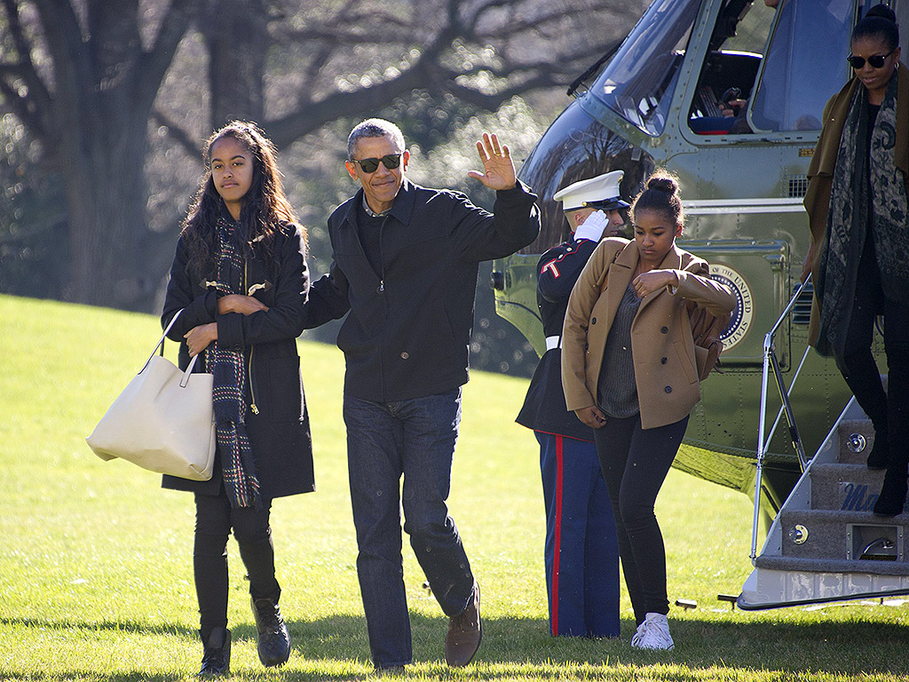 They're Back! The Obama Family Has Returned from Their Annual Holiday