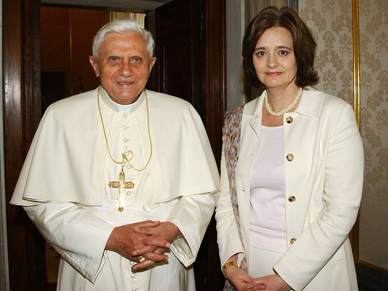 The Surprising Reason Princess Charlene – and Very Few Others – Are Allowed to Wear White to Meet the Pope| The Royals, Charlene Wittstock, Pope Francis, Prince Albert