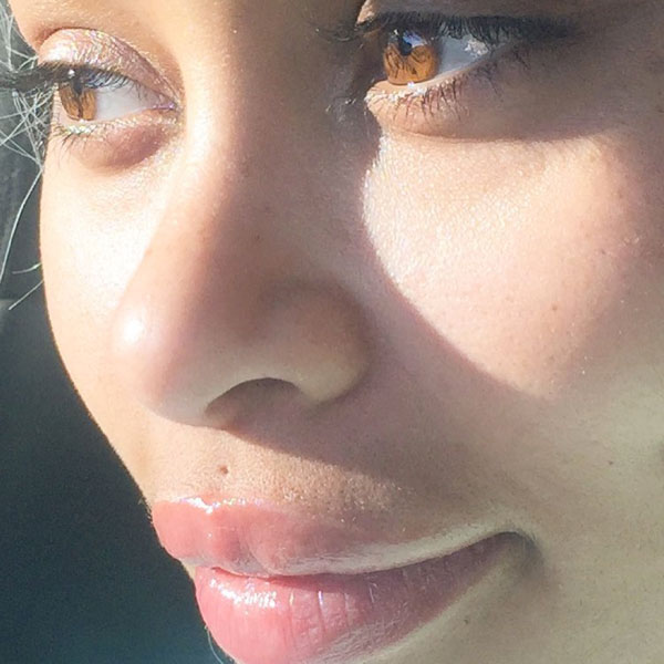 Rob Kardashian Posts Another Photo of Blac Chyna as Source Says He Has 'Ignored' Family| Couples, People Scoop, TV News, Rob Kardashian
