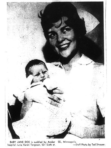 Sisters Abandoned in Cardboard Boxes as Infants Thank the Mother Who Gave Them Up: 'She Made the Right Decision for Us'| Adoption, Kids & Family Life, Motherhood, Mother's Day, Real People Stories