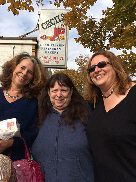 Sisters Who Were Abandoned in Cardboard Boxes as Infants Reunite After 50 Years Apart| Adoption, Kids & Family Life, Reunited, Real People Stories