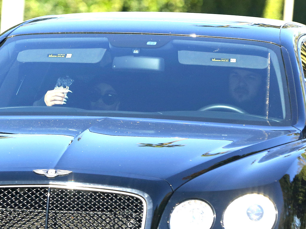 #ProudMama Kris Jenner Tweets About Rob Kardashian's Sock Line Amid Blac Chyna Drama| People Scoop, TV News, Kris Jenner, Kylie Jenner, Rob Kardashian, Tyga