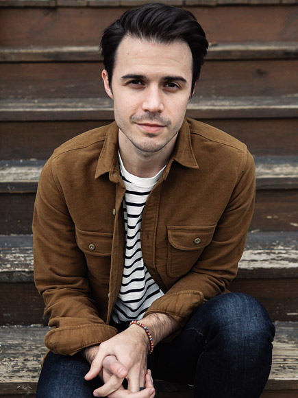 Kris Allen Releases New Single 'Waves,' Talks Recovery After Devastating Car Crash: I Thought I Might Never Play Guitar Again| American Idol, Music News, Kris Allen