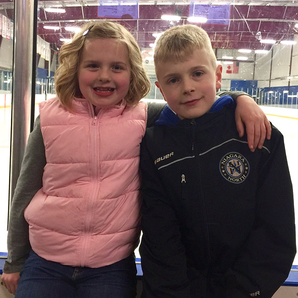 Mom-of-Six Donates Liver to the Dad Who Sat Next to Her at Her Son's Hockey Game: 'If You Can Help, Then You Help!'| Medical Conditions, Real People Stories