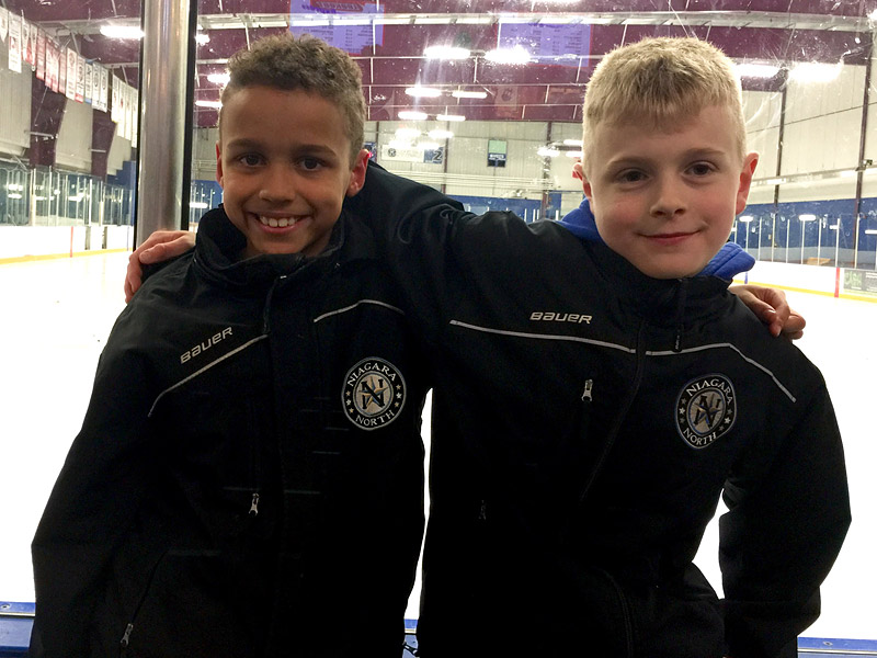 Mom-of-Six Donates Liver to the Dad Who Sat Next to Her at Her Son's Hockey Game: 'If You Can Help, Then You Help!'| Medical Conditions, Real People Stories
