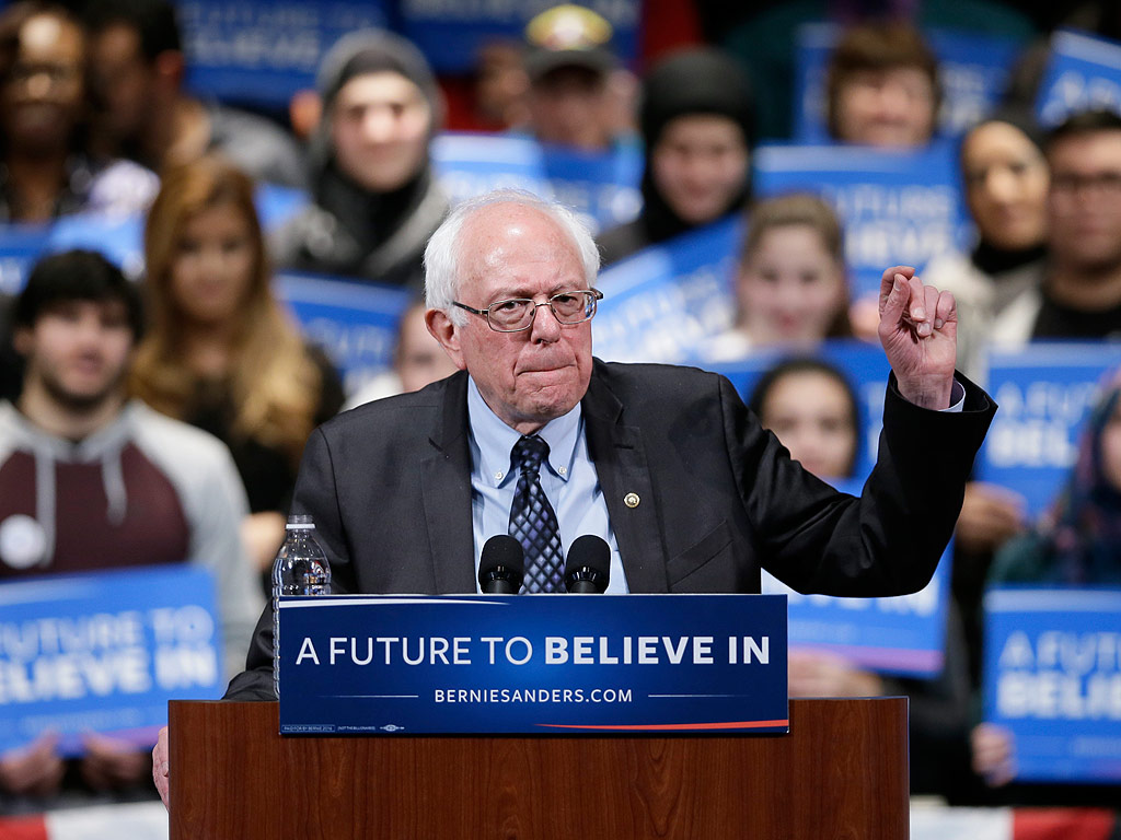 Donald Trump Blames Bernie Sanders for Rally Protestors, Threatens to Send His Own| 2016 Presidential Elections, politics, Donald Trump