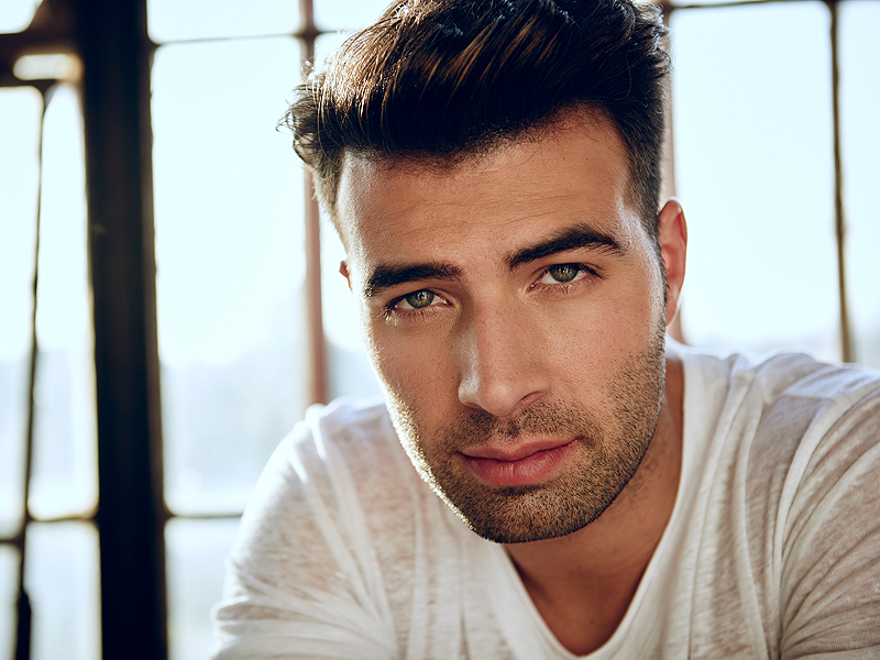 FIRST LOOK: Meet The Passion's Jesus, Jencarlos Canela| People Picks, TV News