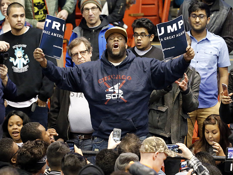 Donald Trump Cancels Chicago Rally as Violent Scuffles Break out Between Protestors and Supporters| 2016 Presidential Elections, politics, Chicago, Donald Trump