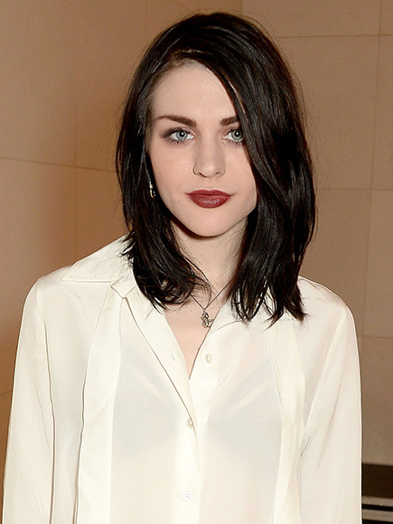Frances Bean Cobain Files for Divorce from Husband Isaiah Silva, Seeks to Protect $450 Million Fortune| Breakups, Divorced, Music News, Courtney Love, Frances Bean Cobain