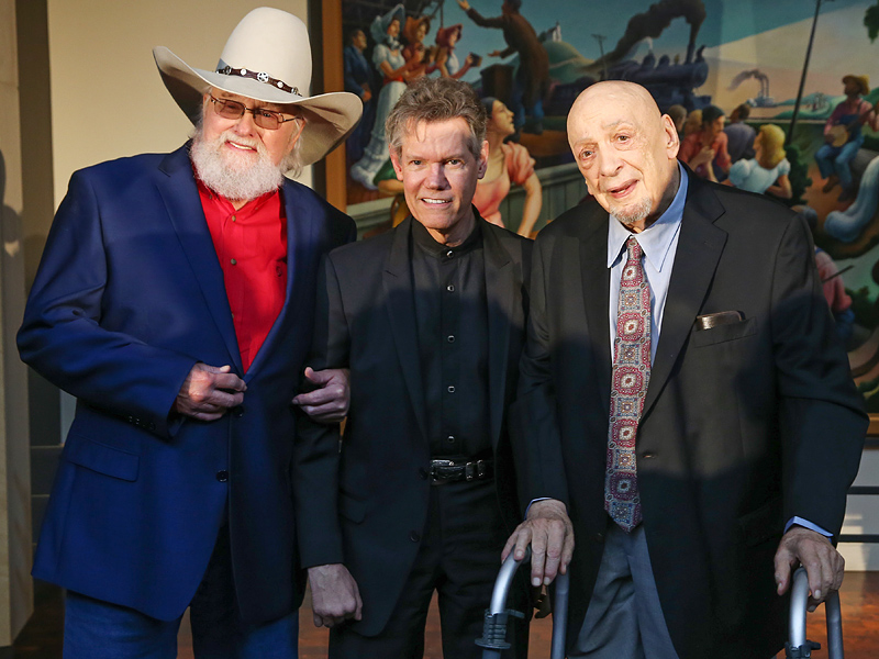 Randy Travis' Silence Speaks Volumes as He Accepts Hall of Fame Honor| Country, Country Music Hall of Fame, Music News, Charlie Daniels, Kris Kristofferson, Randy Travis