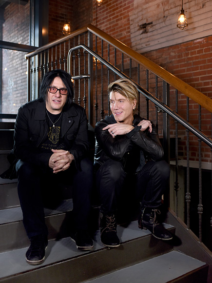 First Listen: Check Out the Goo Goo Dolls' Infectious New Single 'So Alive'| Goo Goo Dolls, Music News