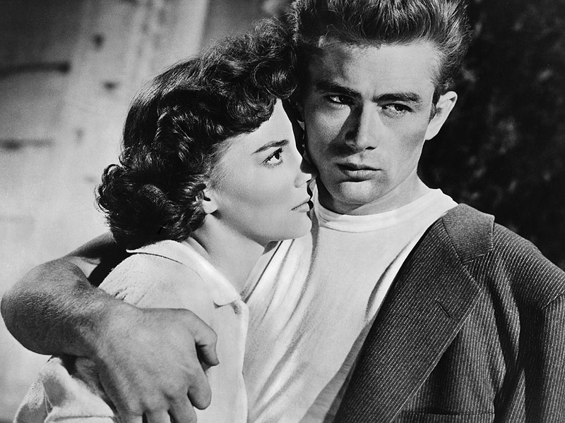 Natalie Wood: Inside the Loves, Struggles and Shocking Final Tragedy of a Hollywood Icon| People Scoop, Natalie Wood Cover, Movie News, Natalie Wood, Natasha Gregson Wagner, Robert Wagner