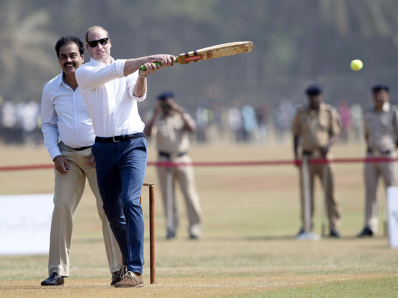 'She Batted, She Fielded, She Did Everything!' – Princess Kate Plays Cricket in Sky-High Wedges| The British Royals, The Royals, Kate Middleton, Prince William
