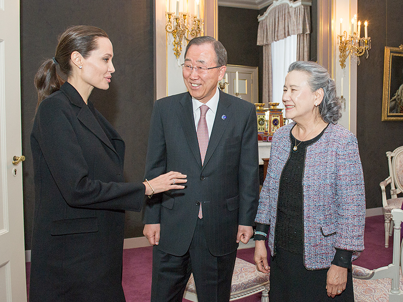 brad pitt et angelina jolie rencontre