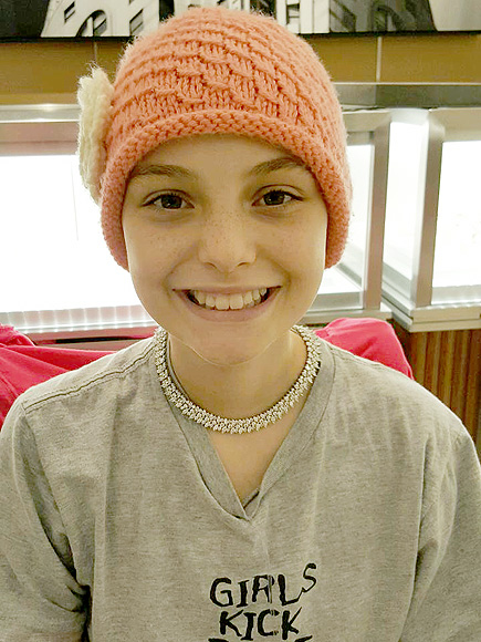 12-Year-Old California Girl with Grim Cancer Diagnosis Faces Life with a Smile, Raising Thousands to Give Other Sick Children Hope| Cancer, Real People Stories