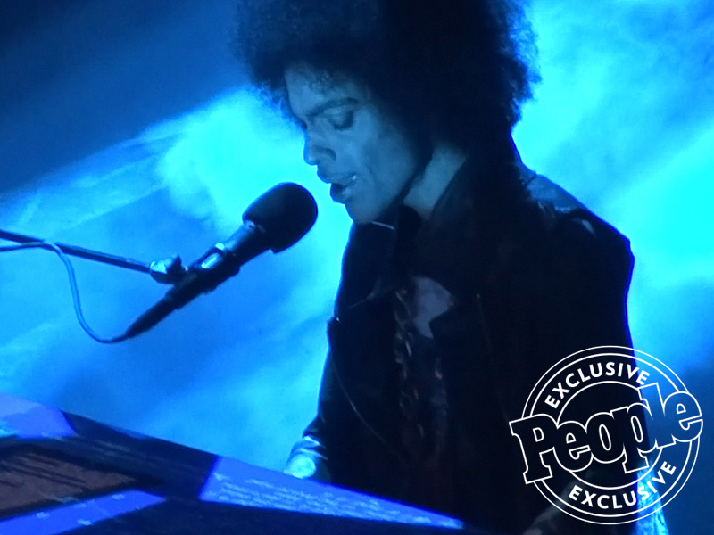WATCH: Prince Performs Heartfelt Rendition of 'Purple Rain' for the Last Time at His Final Concert| Death, Music, Prince