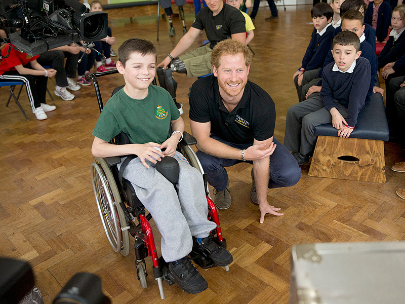 Bold 9-Year-Old Student Asks Prince Harry: 'Are You Ever Going to Be King?'| The British Royals, The Royals, Prince Harry
