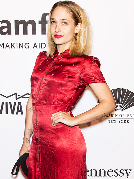 Jemima Kirke on Girls Ending: 'It's Like the Last Year of College'| Girls, People Picks, TV News, Lena Dunham