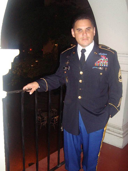 North Carolina Judge Sentences Fellow Veteran to Jail – Then Goes Behind Bars With Him: 'We're in the Foxhole Together'| Real People Stories, The Daily Smile, Military and Soldiers