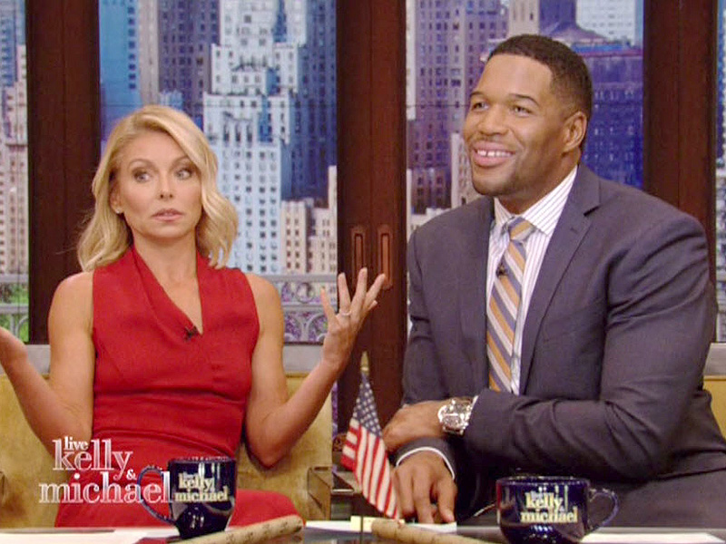 Kelly Ripa Returns To Live 1 Week After Michael Strahan Announcement