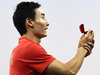 Olympic Chinese Diver He Zi Gets Medal and an Engagement Ring in the Same Day!