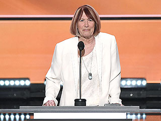 'Benghazi Mom' Unswayed by RNC Speechwriter's Conversion to Hillary Clinton's Side: 'She Killed My Son'