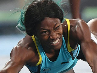 How the Internet Reacted to Shaunae Miller's Gold Medal-Worthy Finish Line Dive