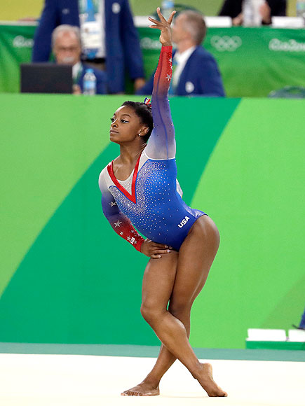Golden Girl Simone Biles Wins a Fourth! Dynamo Scores on Floor – and Aly Raisman Scoops Silver| Summer Olympics 2016