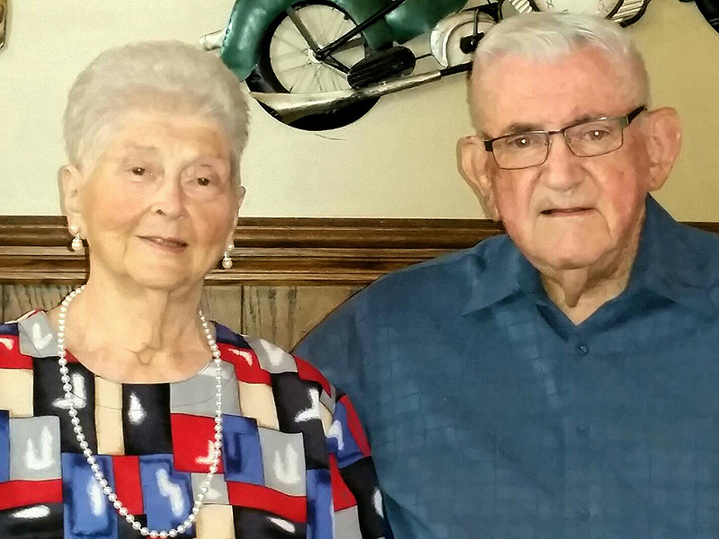 North Carolina Couple of 59 Years Dies Holding Hands: 'When We Get to Heaven, We Can Walk in Together'| Real People Stories