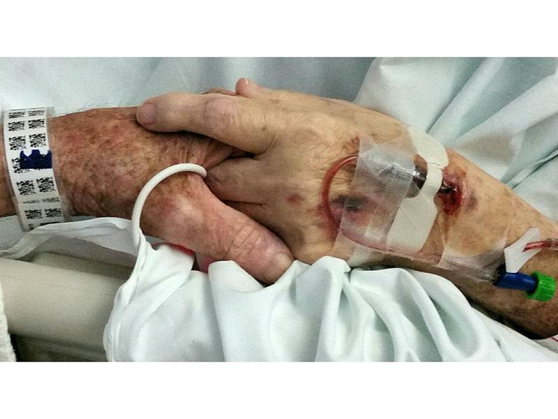 North Carolina Couple of 59 Years Dies Holding Hands: 'When We Get to Heaven, We Can Walk in Together'| Real People Stories