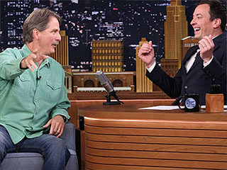 WATCH: Who's Better at Beer Pong: Jessica Alba or Jeff Foxworthy?