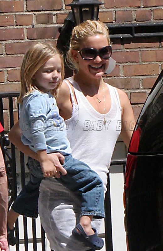 Actress Kate Hudson, 28, and her son Ryder Russell, 3, were spotted getting ... Actress Kate Hudson, 28, and her son Ryder Russell, 3, were spotted getting ...