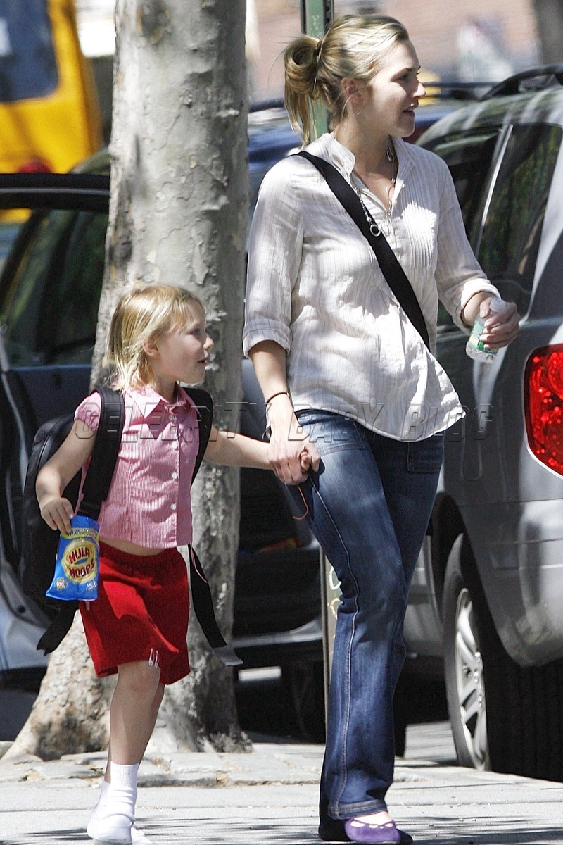 kate winslet daughter mia