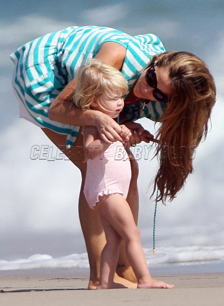 denise richards. Denise Richards, Sam, and Lola