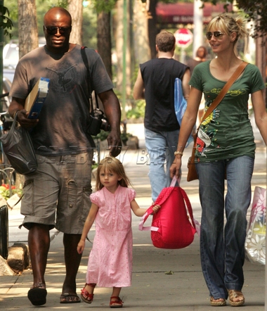 heidi klum children pictures. Heidi Klum and Seal hold off