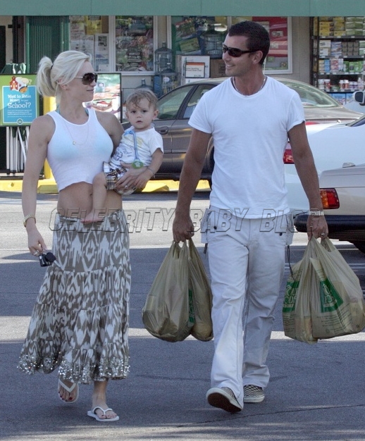 Gwenstefani_gavein_rossdale_135213_