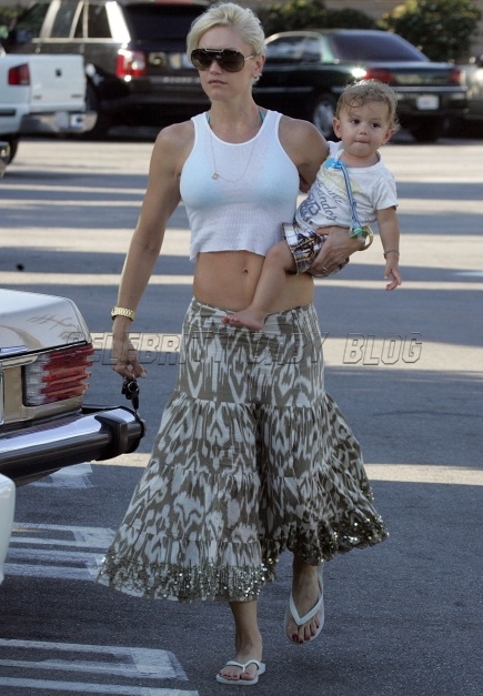 Gwenstefani_gavinrossdale_135212_cb