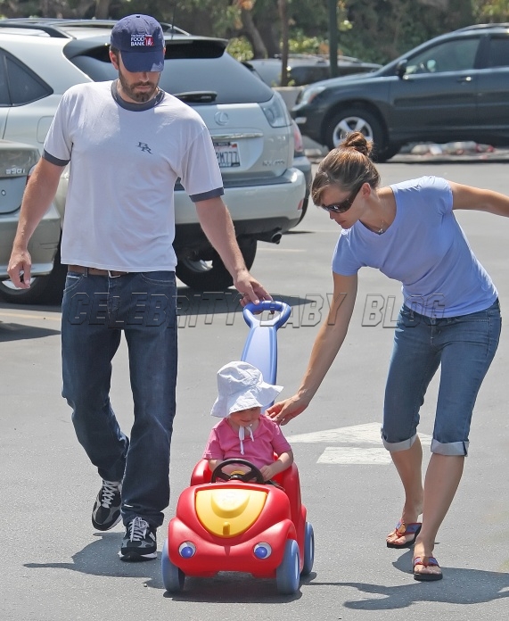 Ben_affleck_jennifergarner_violetaf Ben_affleck_jennifergarner_violetaf