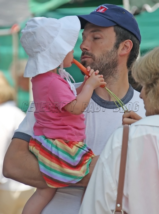 Violetaffleck_136875_cbb_2 Violetaffleck_136875_cbb_2