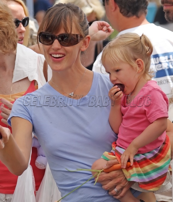 Violetaffleck_136889_cbb_2 Violetaffleck_136889_cbb_2