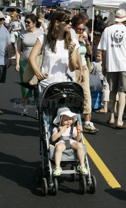 Vi_affleck_sat_farmers_market_21__5