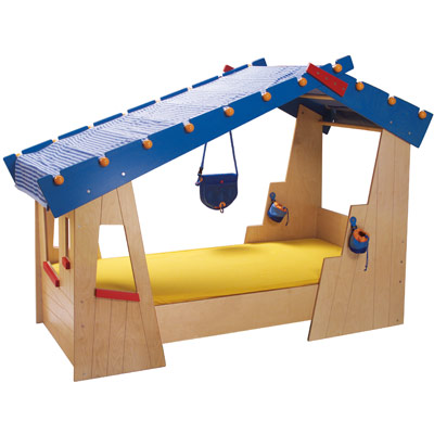Girls Canopy Bedroom Sets on Son Or Daughter S Bedroom Into A Mountain Top Chalet You Can Assemble
