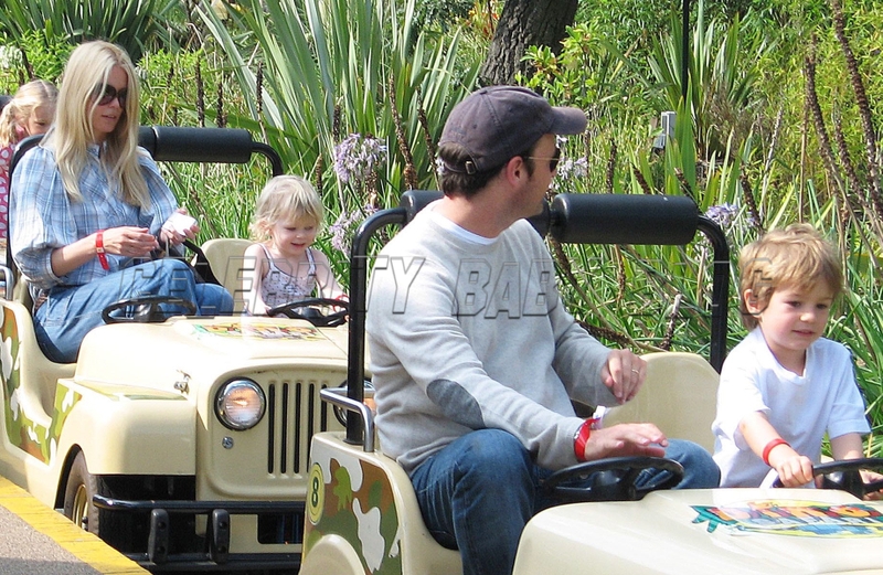 claudia schiffer and family claudia schiffer and family at legoland windsor moms claudia schiffer and family claudia schiffer and family at legoland windsor moms