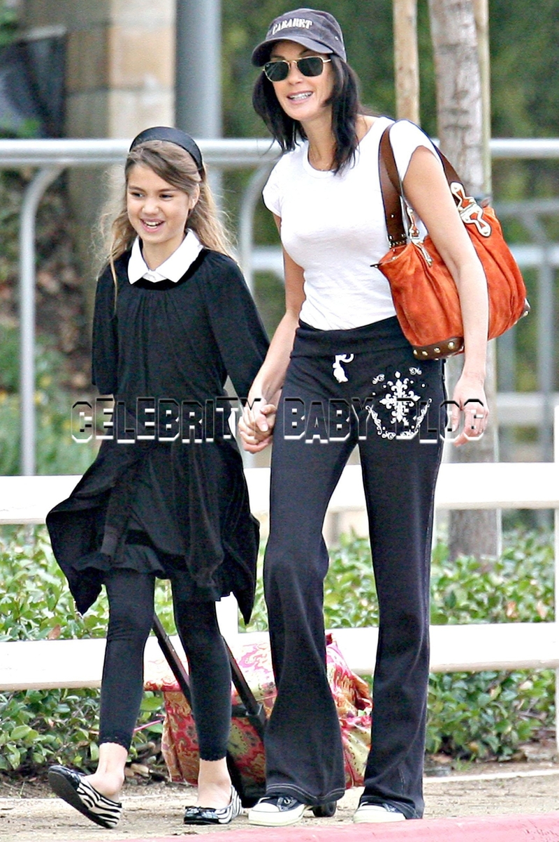 Teri Hatcher and Emerson out an...