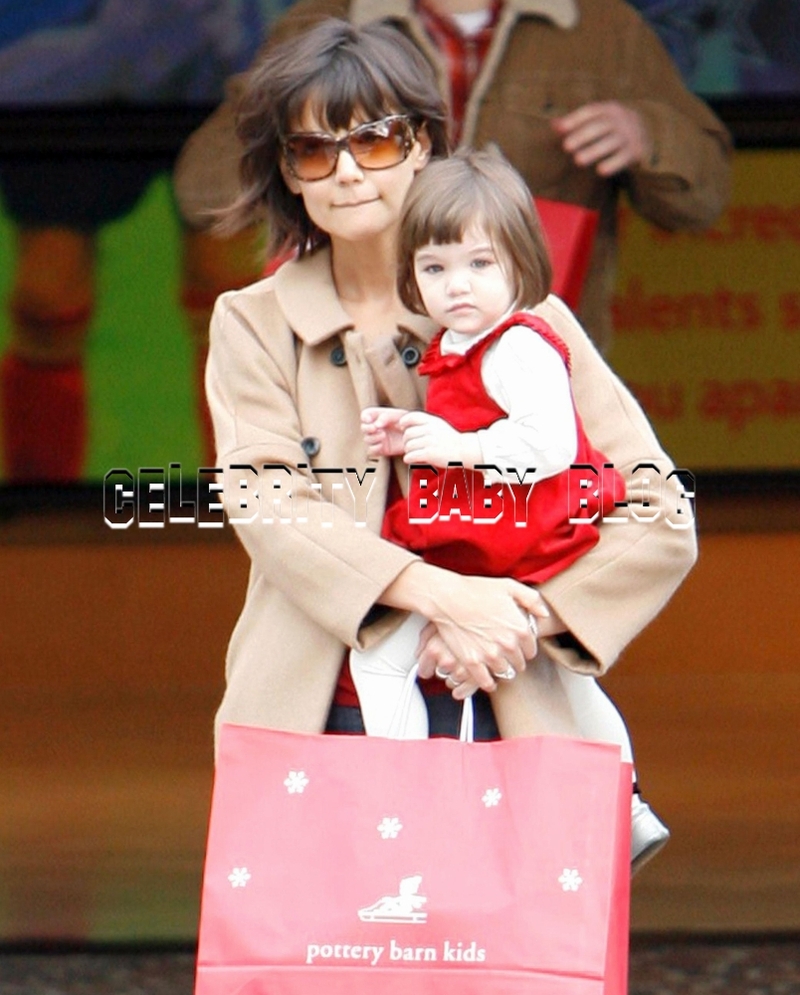 Suri_cruise_18917pcn_katiesuri04c_2 Suri_cruise_18917pcn_katiesuri04c_2